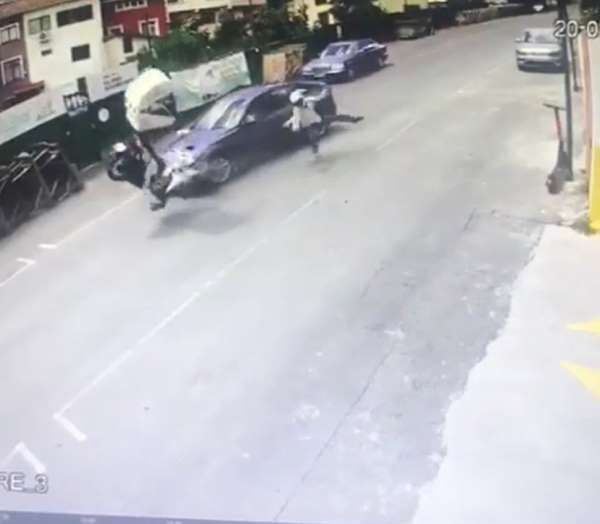 Sarıyer'de feci kaza kamerada: Motosikletli kurye ölümden döndü - İstanbul haber