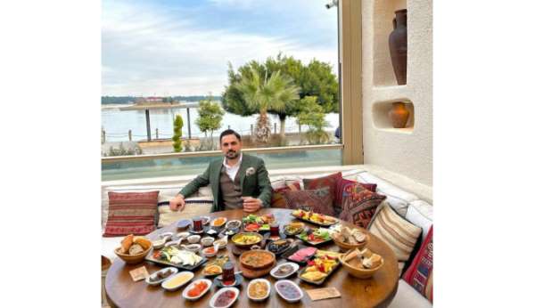Adanalı ünlü iş adamı açtığı restoranla şehrin gastronomi sahnesini zenginleştirdi