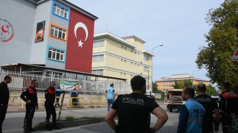 Samsun'da okul çevreleri polis gözetiminde