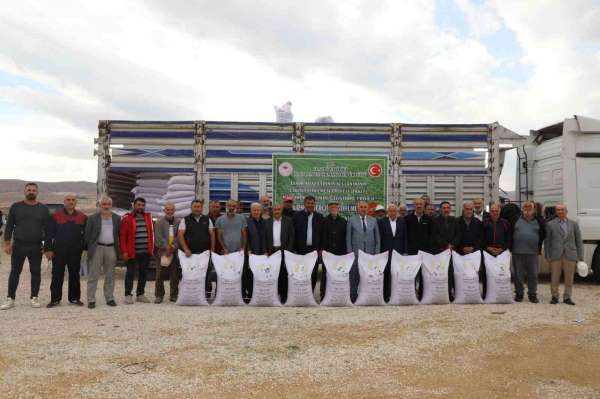 Elazığ'da çiftçilere yüzde 75 hibeli tohum desteği