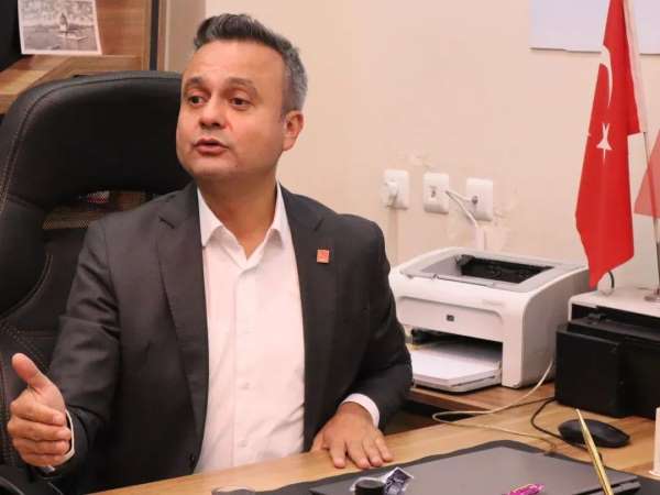 'Ekonomi kötü' diyen CHP'li başkan kongreyi 5 yıldızlı otelde yapma kararı aldı