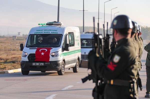Şehit Eyüp Güner Gaziantep'e dualarla uğurlandı