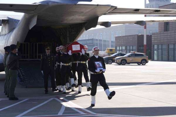 Şehit Piyade Er Eyüp Güner'in naaşı memleketi Gaziantep'te