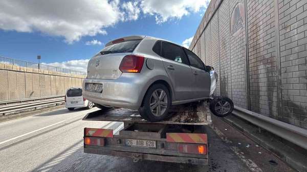 Eskişehir'de trafik kazası: 1'i ağır 2 yaralı