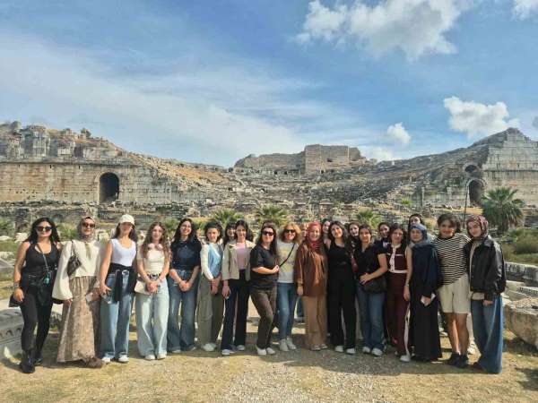 Üniversite öğrencileri Didim ve Milet'in tarihi mirasını keşfetti