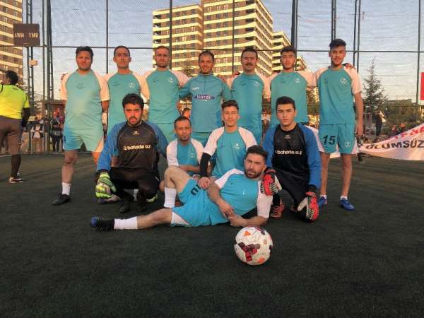 Ankara'daki Yozgatlılar, köyler arası futbol turnuvasında kıyasıya mücadele etti