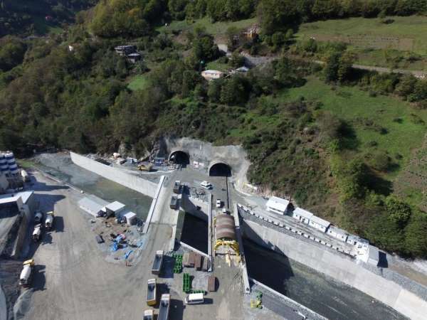 Yeni Zigana Tüneli inşaatında ışığı görmeye 350 metre kaldı