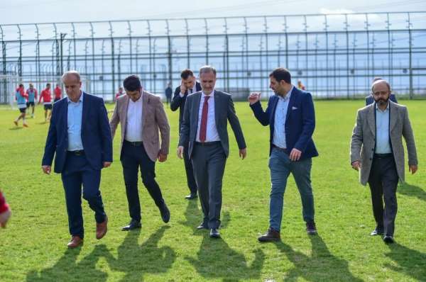 Başkan Taban'dan Sivas maçı öncesi İnegölspor'a moral ziyareti - Bursa haber