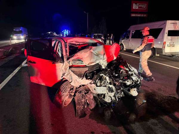 Batman'da zincirleme trafik kazası: 5 kişi yaralandı, 2 büyükbaş hayvan telef oldu