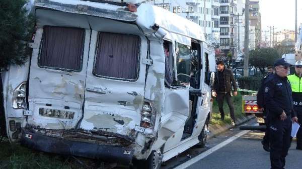 Trabzon'da kazaya sebep olan minibüs şoförü fazla yolcudan, tır şoförü ise hızda