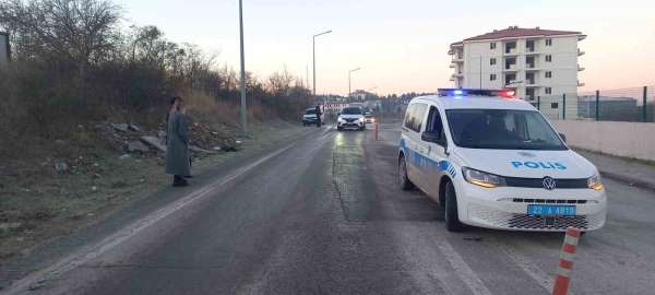 Edirne'de su kaçağından kaynaklanan buzlanma beraberinde kazaları getirdi
