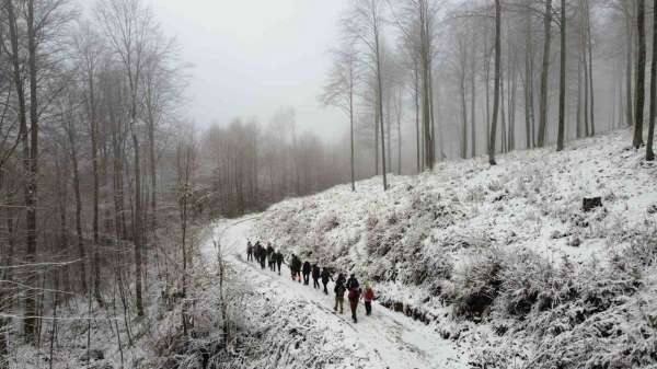 Eskişehir Doğa Aktiviteleri Grubu'ndan kar manzaralı yürüyüş