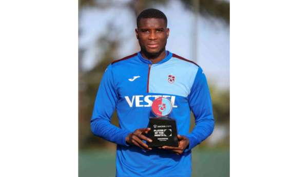 Traftarlardan Onuachu'ya ödül