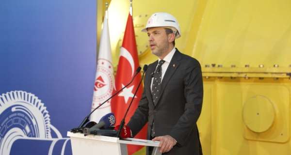 Bakan Bayraktar: 'Akkuyu Nükleer Güç Santrali'nde çalışmaya başlayan Türk nükleer mühendislerin sayısı 350'yi