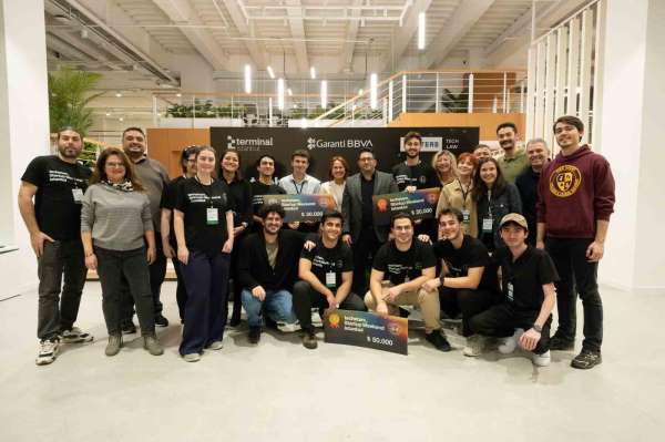 Garanti BBVA, Techstars Istanbul'un ana partneri olarak Startup Weekend'de yer aldı