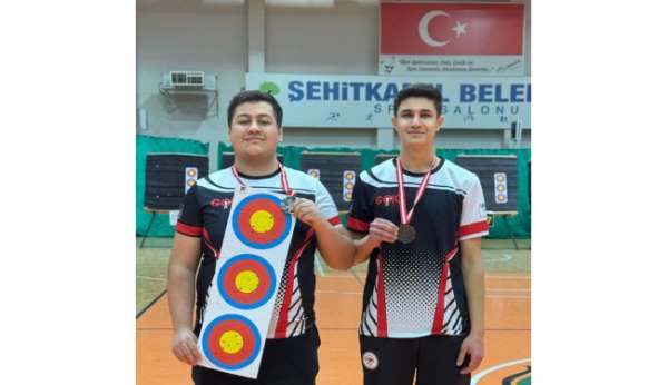 Gaziantep Okçuluk Kurtuluş Kupası İl Şampiyonası'nda Erdem Koleji rüzgarı