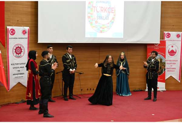 Kastamonu Üniversitesi'nde Türkçe şenliği düzenlendi