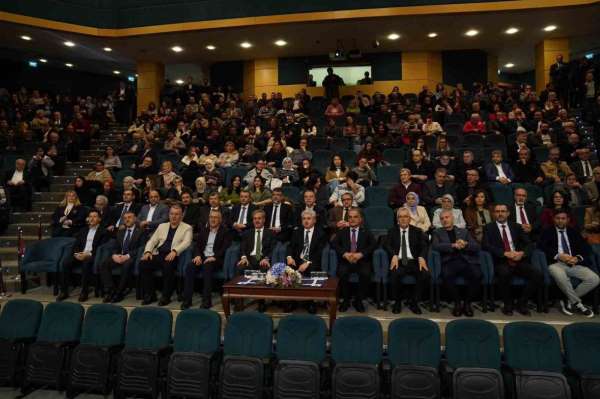 Sakarya Üniversitesi 'Araştırma Üniversitesi' statüsünü törenle kutladı