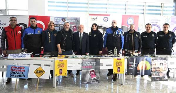 Uşak Üniversitesi Kariyer Günü'25 öğrencileri profesyonellerle buluşturdu