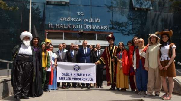 Çocuk Gelişimi bölümünden kitap okuma etkinliği 
