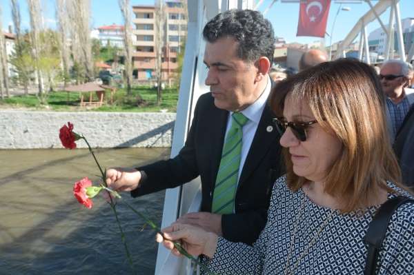 Ardahan Belediyesi 93 Harbi Şehitlerini andı 