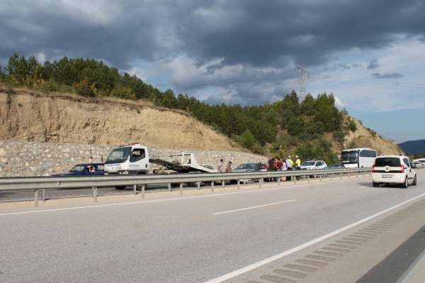 Tosya'da maddi hasarlı trafik kazası 