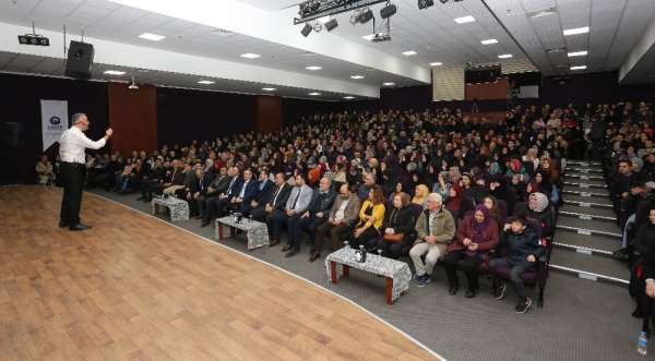 Canik'te 'Hikayelerle Anadolu İrfan' Konferansı düzenlendi 