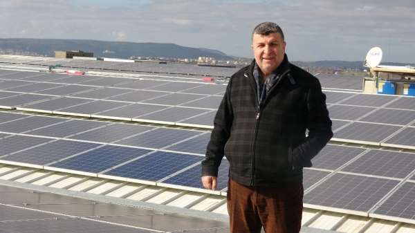Fabrikanın çatısına kurduğu güneş enerjisiyle her ay 100 bin lira kazanıyor - Çanakkale haber