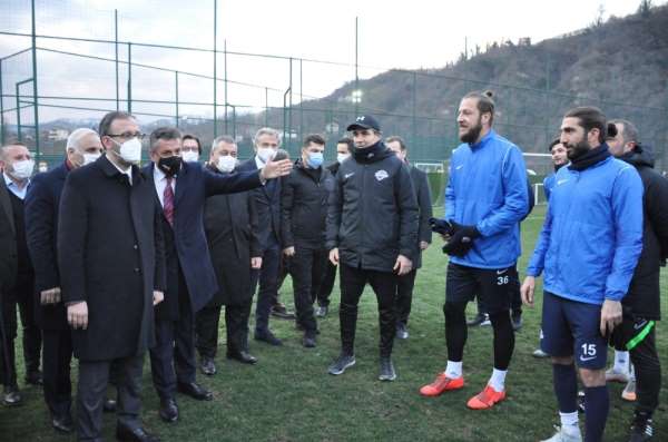 Bakan Kasapoğlu, Hekimoğlu Trabzon'u ziyaret etti 
