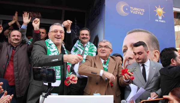AK Parti'nin adayı Mehmet Uyanık'tan ilk konuşma: 'Amasya'yı birlikte yöneteceğiz'