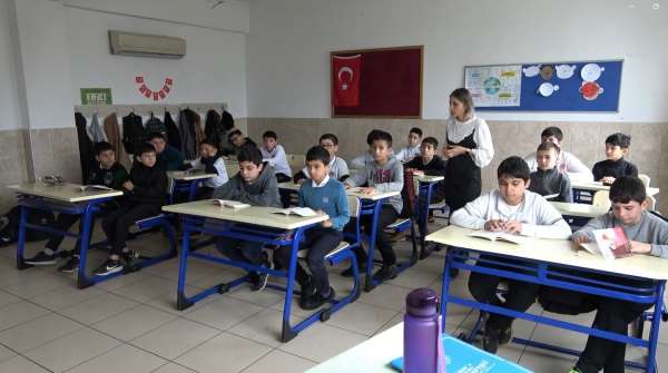 Alanya'da 'Kitap Paydaşlığı' okuma alışkanlığı kazandırdı