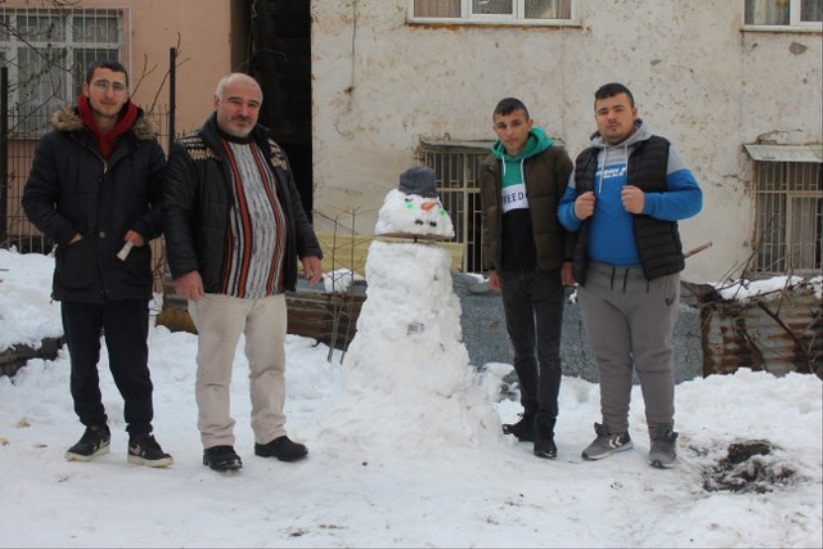 Samsun'da teknolojik kardan adam