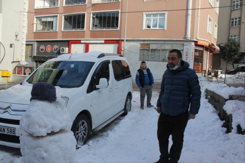 Samsun'da teknolojik kardan adam