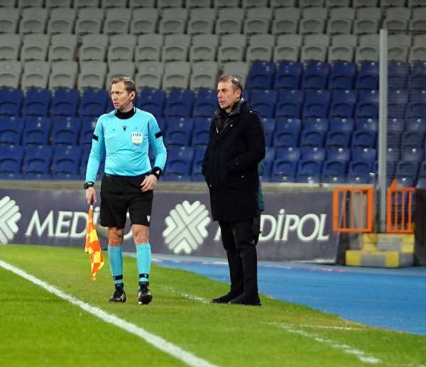 Abdullah Avcı, ilk kez Başakşehir'e rakip olarak geldi