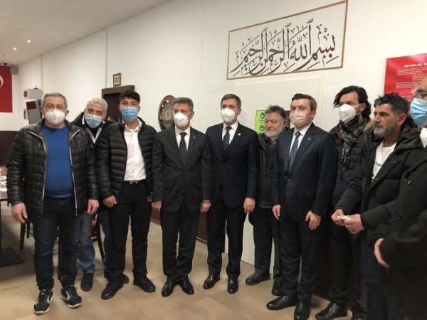 Hanau'daki saldırıda hayatını kaybedenler anıldı