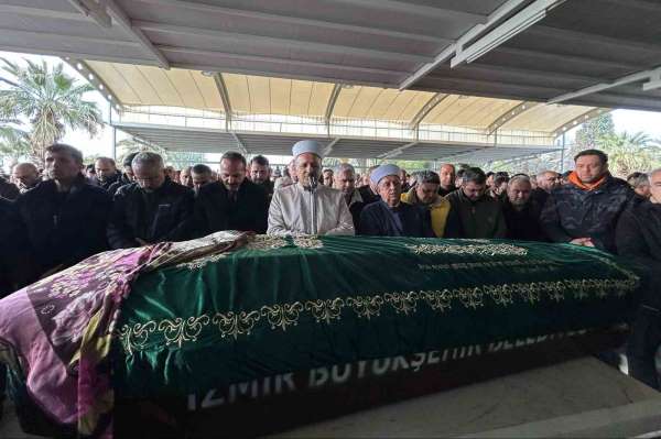 Denizli'deki servis kazasında hayatını kaybeden Nisa, İzmir'de gözyaşlarıyla son yolculuğuna uğurlandı