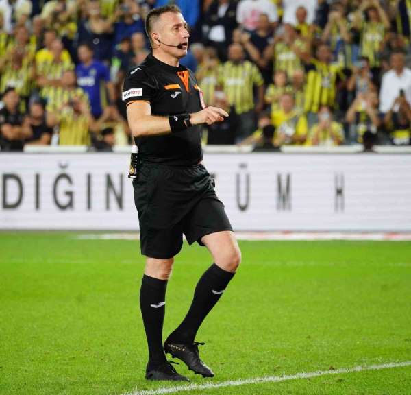 Hüseyin Göçek: 'Yabancı hakemin gelip Türkiye'de görev alması üzüntü verici'