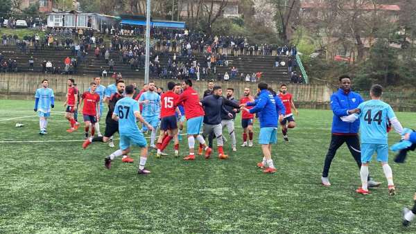 Amatör Lig maçında saha karıştı - Zonguldak haber