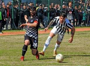 Çeşme Belediyespor zorlu maçta 1-1 berabere kaldı