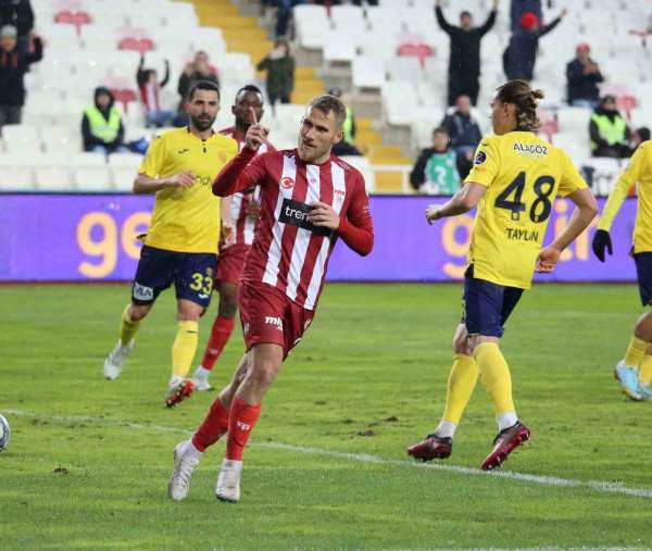 Samu Saiz ligdeki gol sayısını 2 yaptı - Sivas haber