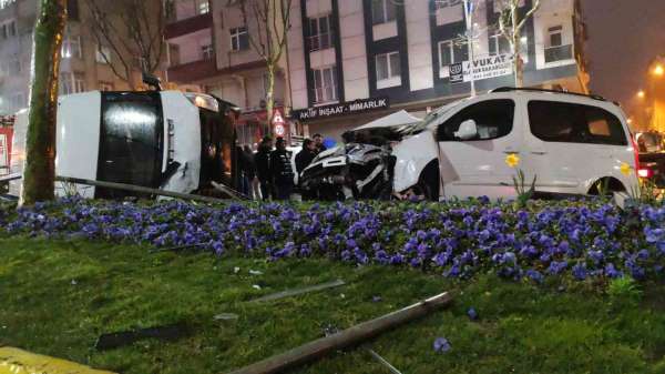 Sultangazi'de kaza yapan sürücü önce olay yerinden kaçtı, sonra geri dönüp kavga çıkardı - İstanbul haber
