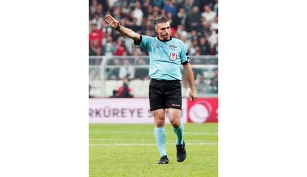 Trabzonspor - Kayserispor maçının VAR'ı Özgür Yankaya