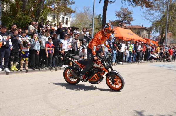 Enduro & ATV Türkiye Şampiyonası, Türkiye akrobasi şampiyonu Birkan Polat'ın muhteşem gösterisiyle başladı