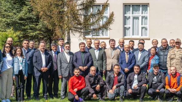 Erzincan'da 'Değer Erzincan Spor Kulüpleri' toplantısı yapıldı