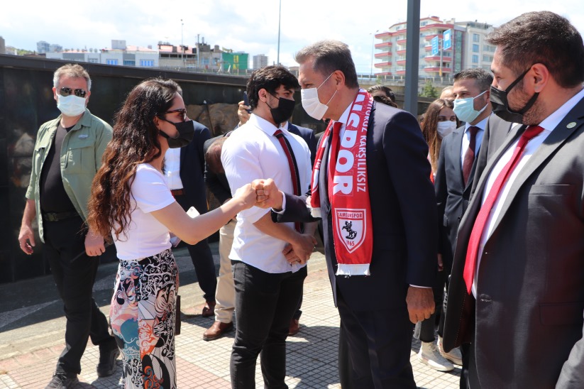 Mustafa Sarıgül Samsun'da gençlere seslendi
