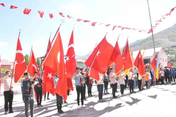 Bitlis'te 19 Mayıs Atatürk'ü Anma, Gençlik ve Spor Bayramı kutlamaları