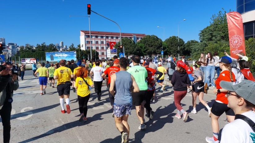 Samsun 19 Mayıs Yarı Maratonu başladı