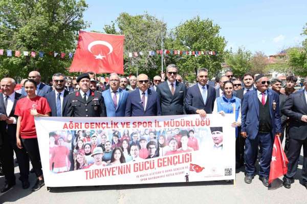 Ağrı'da 19 Mayıs, kortej yürüyüşü ve sportif etkinliklerle kutlandı