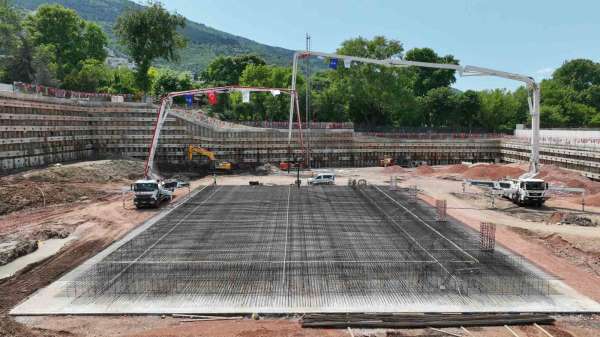 Atatürk Spor Salonu'nun temeli törenle atıldı