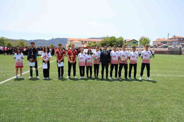 Çameli'de 19 Mayıs Atatürk'ü Anma, Gençlik ve Spor Bayramı, coşkulu törenlerle kutlandı